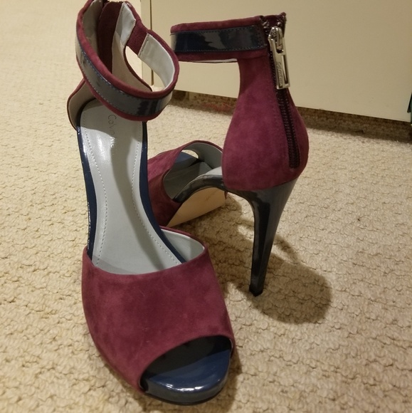 Calvin Klein suede sandals - Picture 3 of 5
